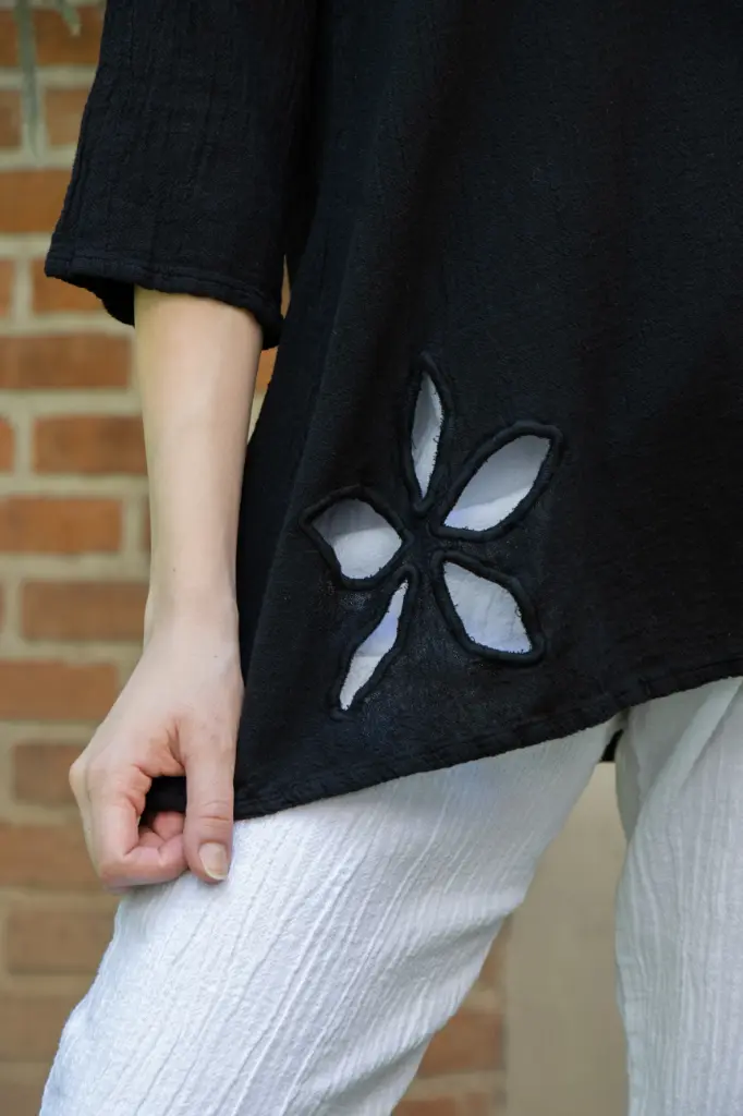 7713 B.  FLOR DETALLE WEB.webp